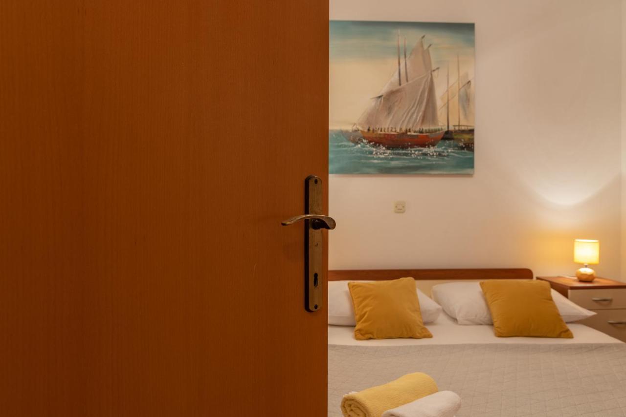 Comfortable Apartment Near The Sea トロギール エクステリア 写真