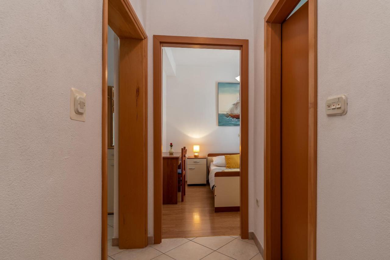 Comfortable Apartment Near The Sea トロギール エクステリア 写真